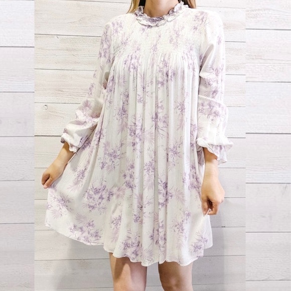 En Creme Dresses & Skirts - En Creme White & Purple Floral Dress Tunic Size Small